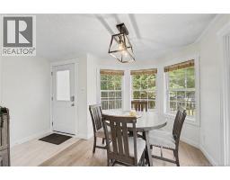 Foyer - 51 Upton Street, Minto, NB E4B2P4 Photo 16