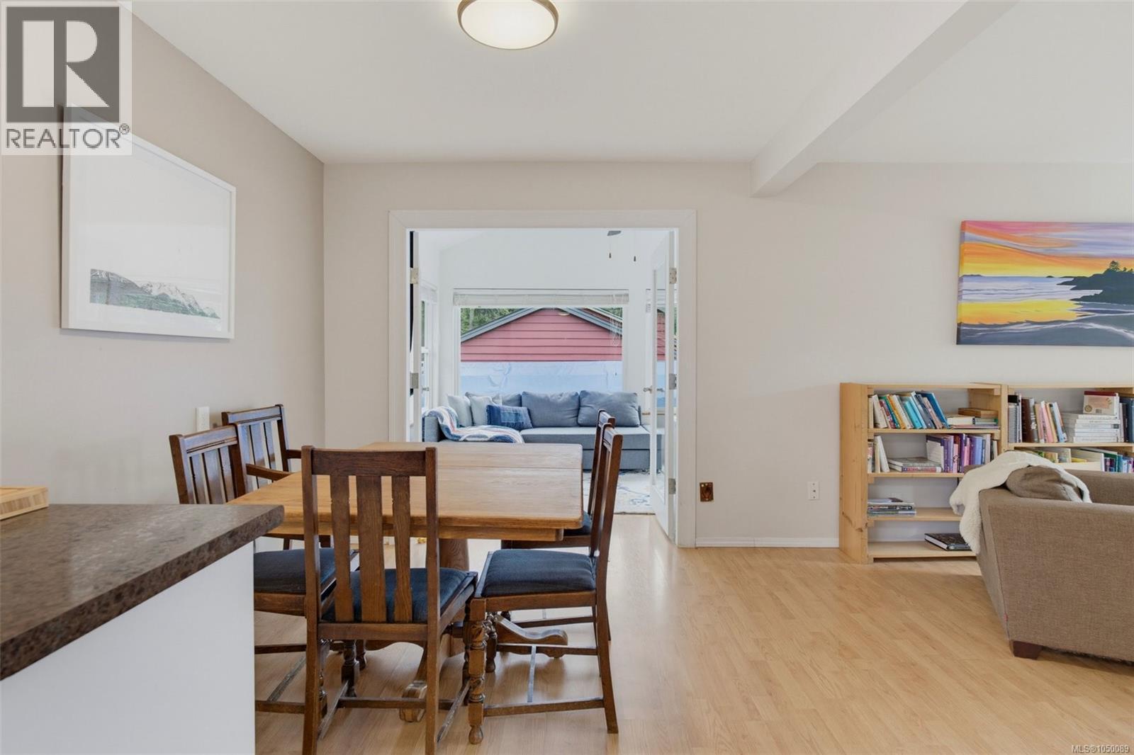 560 Ridley Dr - Image 15