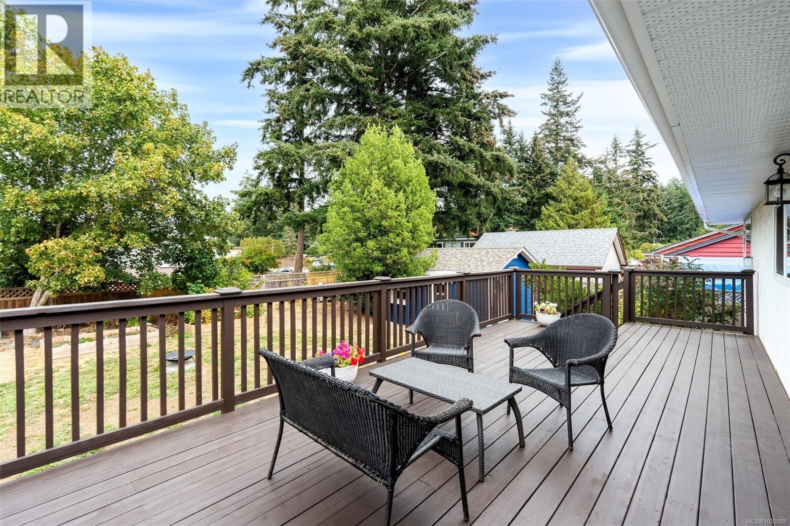 560 Ridley Dr - Image 17