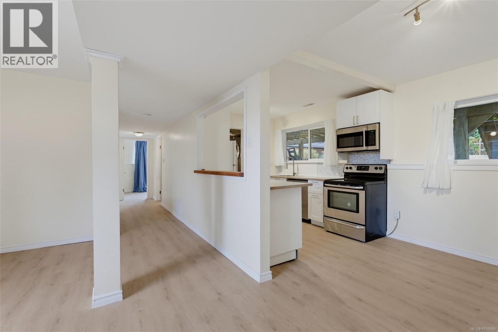 560 Ridley Dr - Image 25