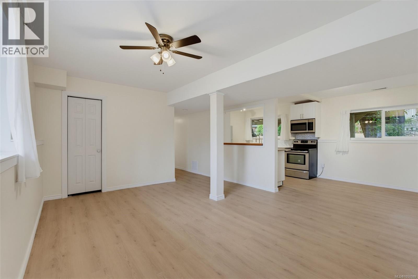 560 Ridley Dr - 29