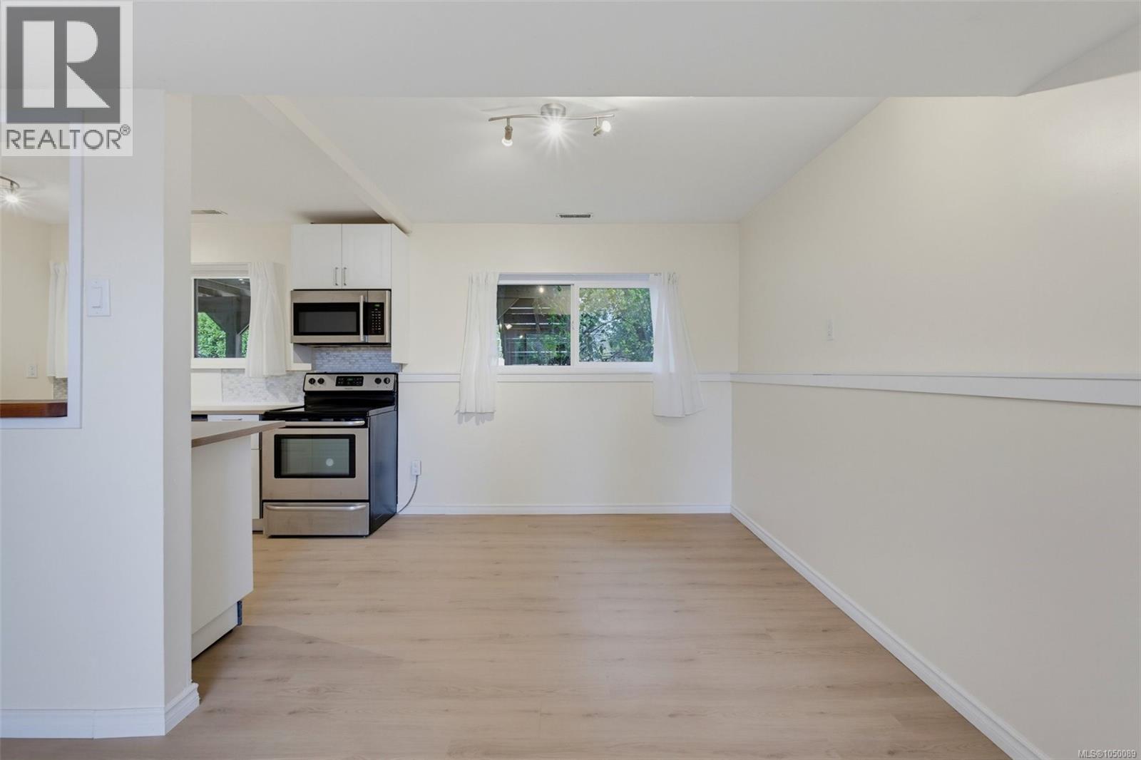 560 Ridley Dr - Image 30
