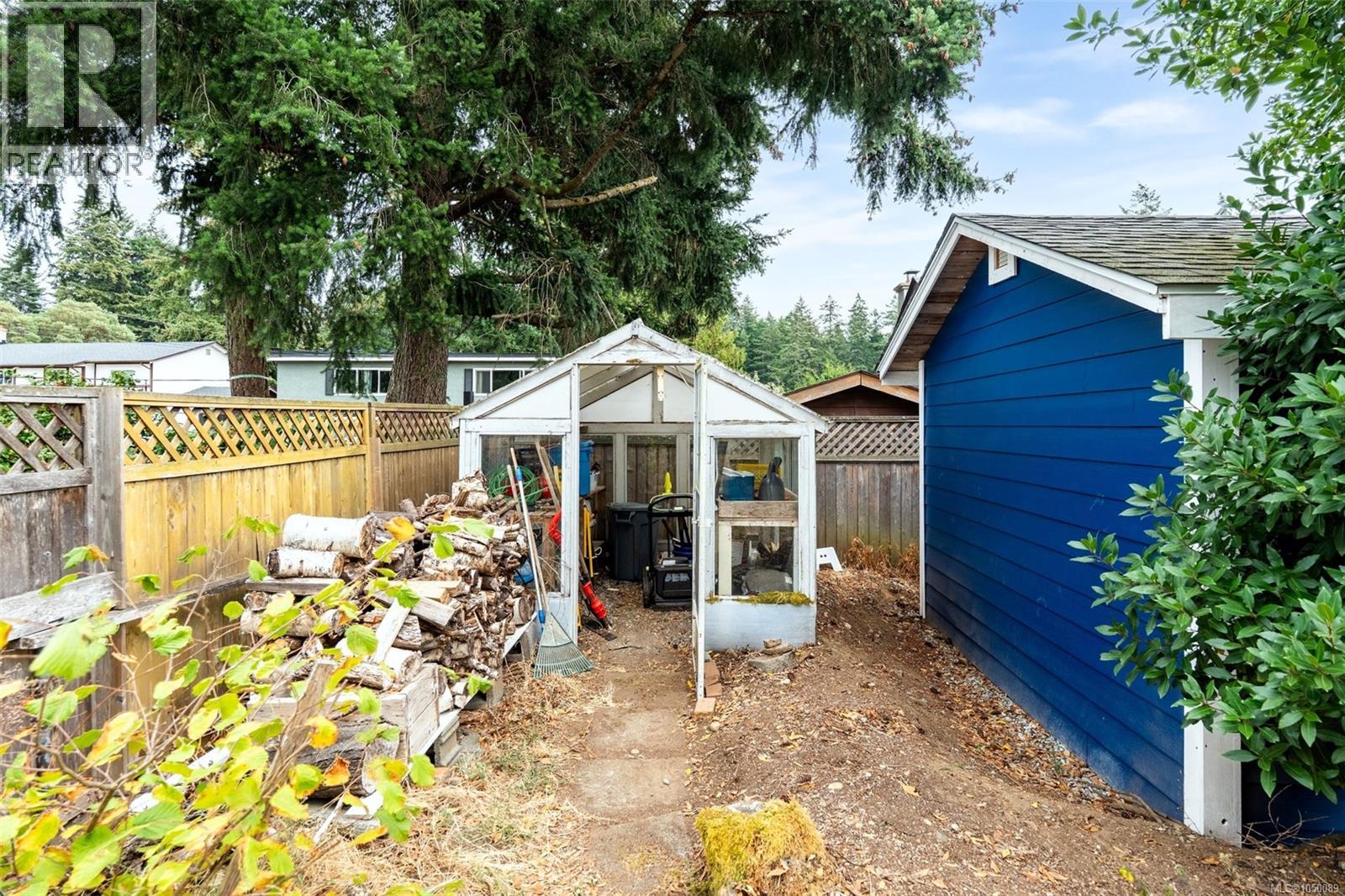 560 Ridley Dr - 45