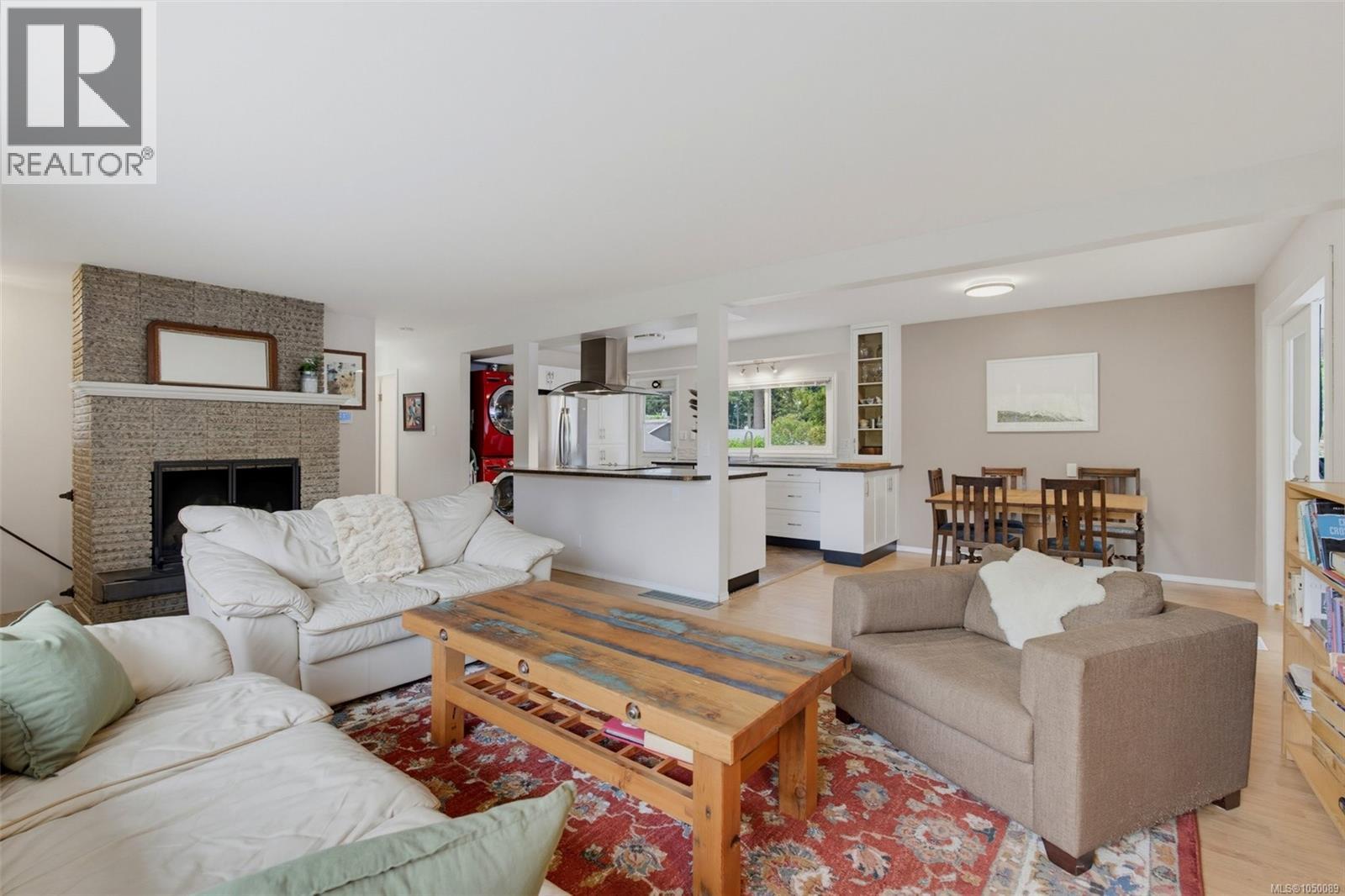 560 Ridley Dr - 7