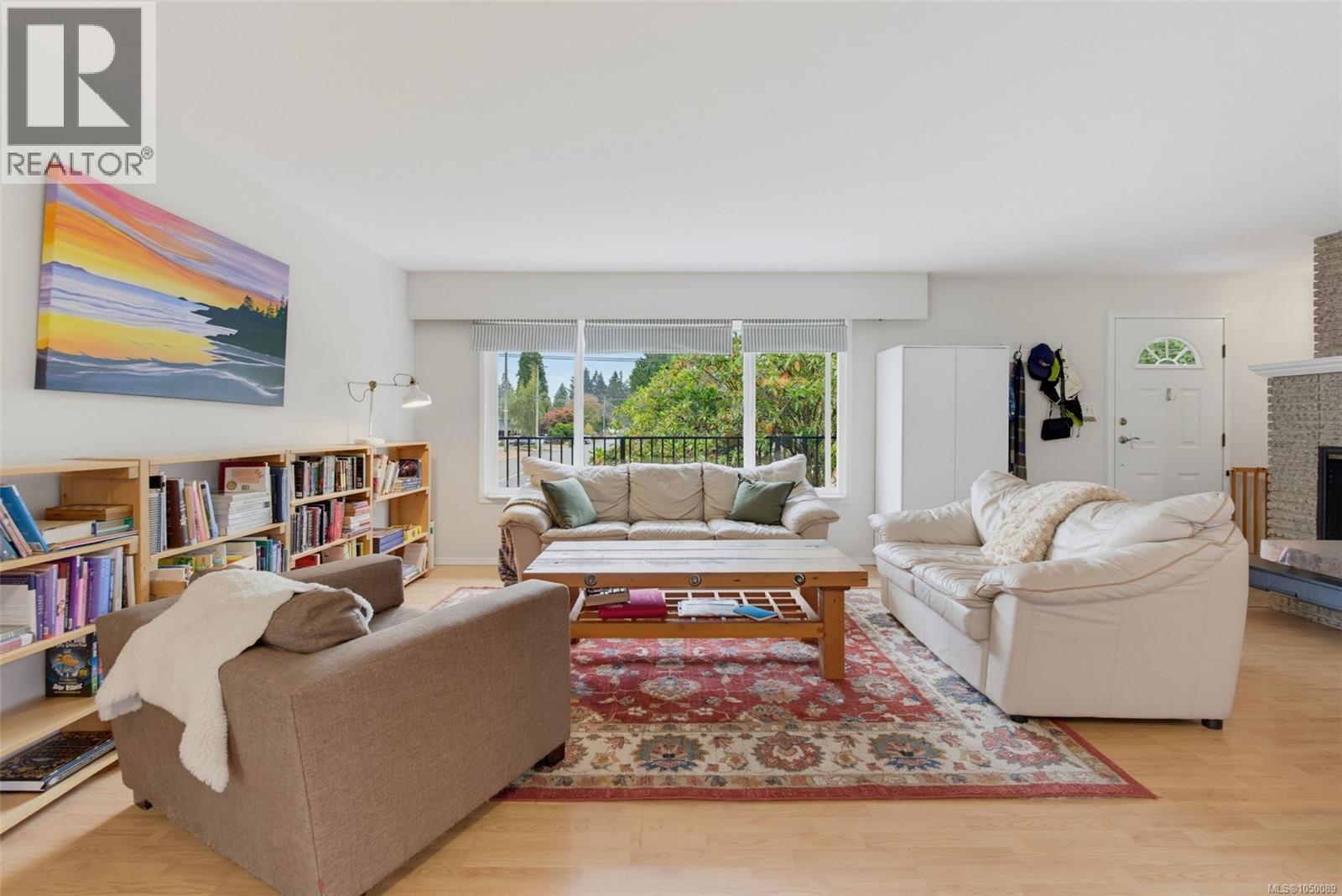 560 Ridley Dr - Image 8