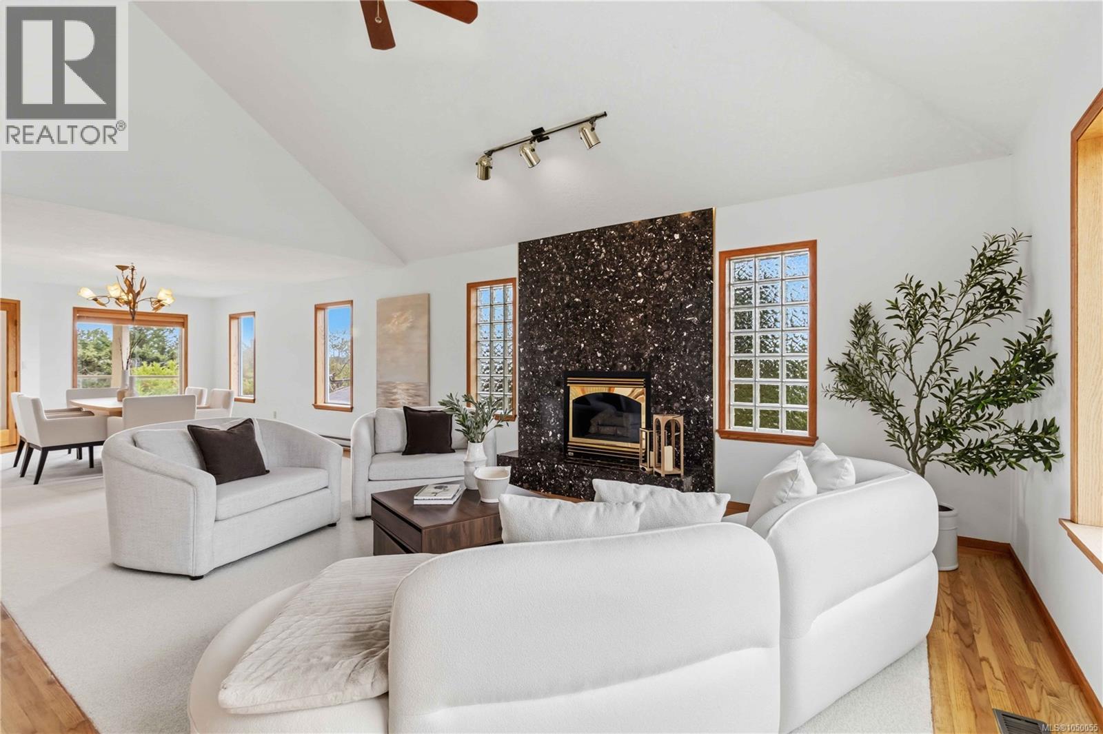  1785 Cedar Hill Cross Road, Saanich