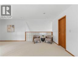 1785 Cedar Hill Cross Rd, Saanich, BC V8P2R2 Photo 32