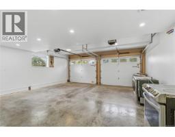1785 Cedar Hill Cross Rd, Saanich, BC V8P2R2 Photo 44