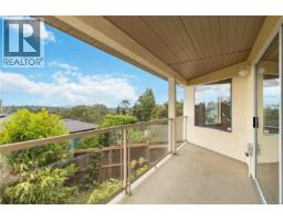 1785 Cedar Hill Cross Rd, Saanich, BC V8P2R2 Photo 65