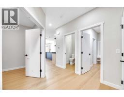Laundry room - 112 Lakewood, Strathmore, AB T1P2J9 Photo 9