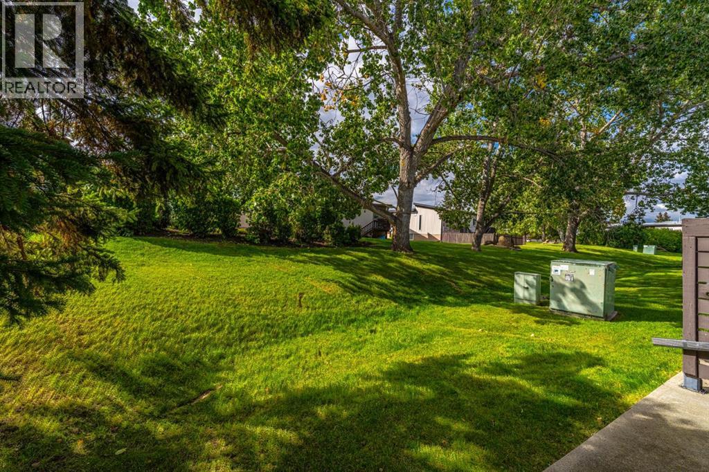 125 Oaktree Lane SW - 16
