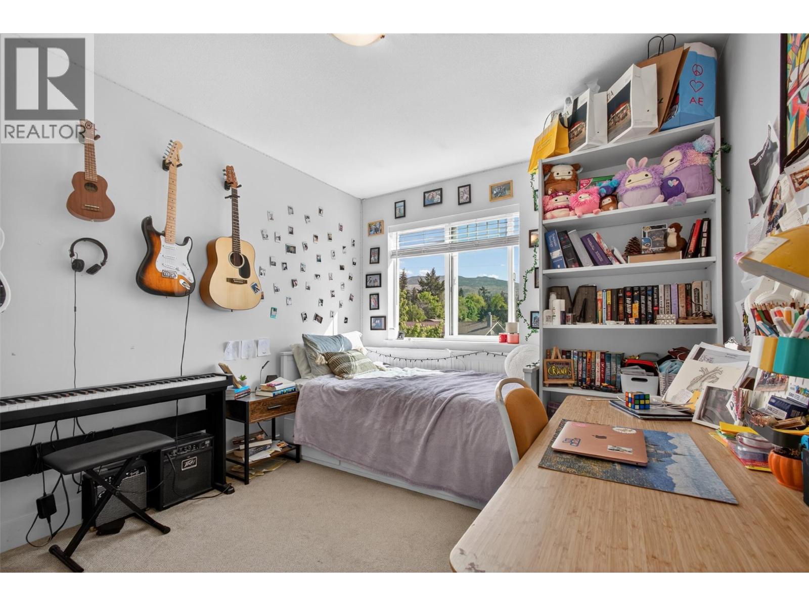 #4 600 Sherwood Road - 24