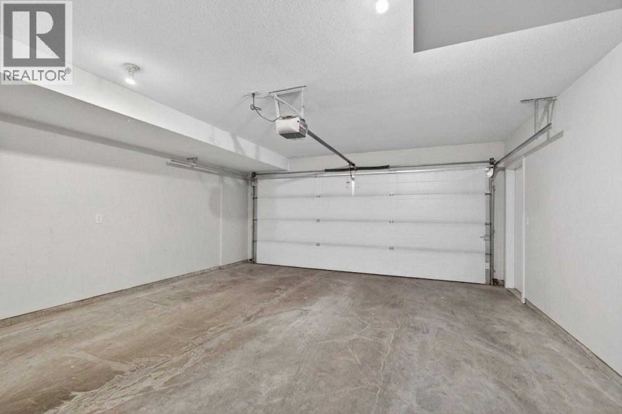 #4 600 Sherwood Road - 32