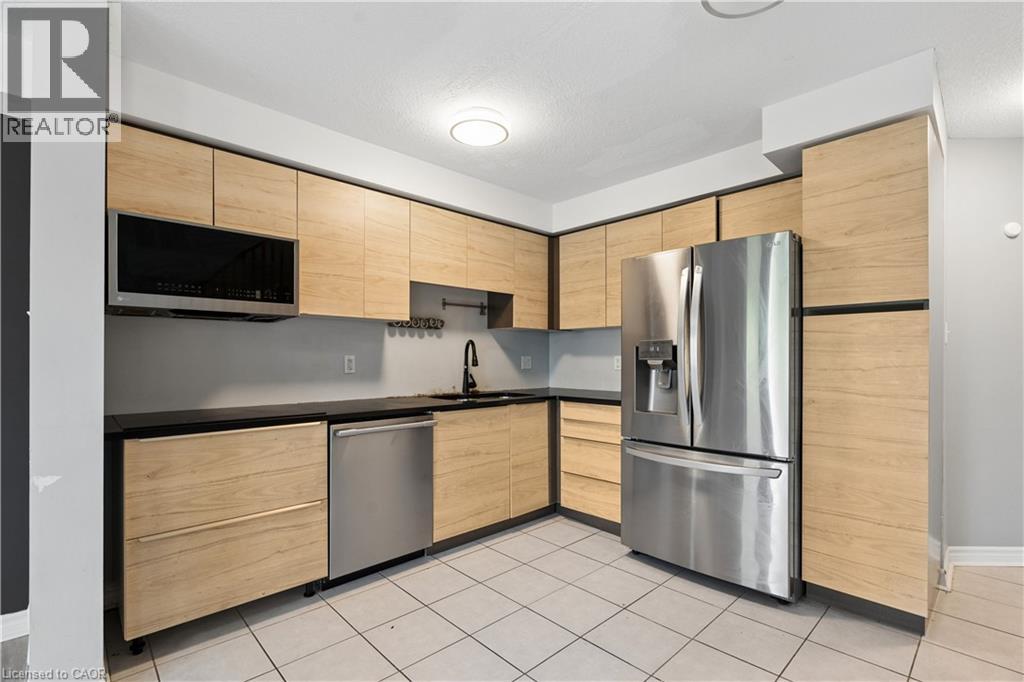 30 KINGSBURY Square, Guelph — photo 10