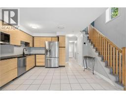 Kitchen - 30 Kingsbury Square, Guelph, ON N1L0K6 Photo 9