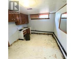 2pc Bathroom - 7 Cartwright Street, North Sydney, NS B2A3G7 Photo 7