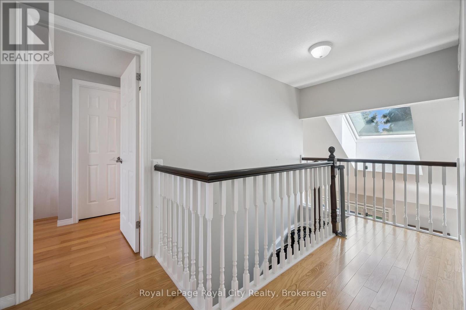 27 OAKRIDGE CRESCENT - Image 22