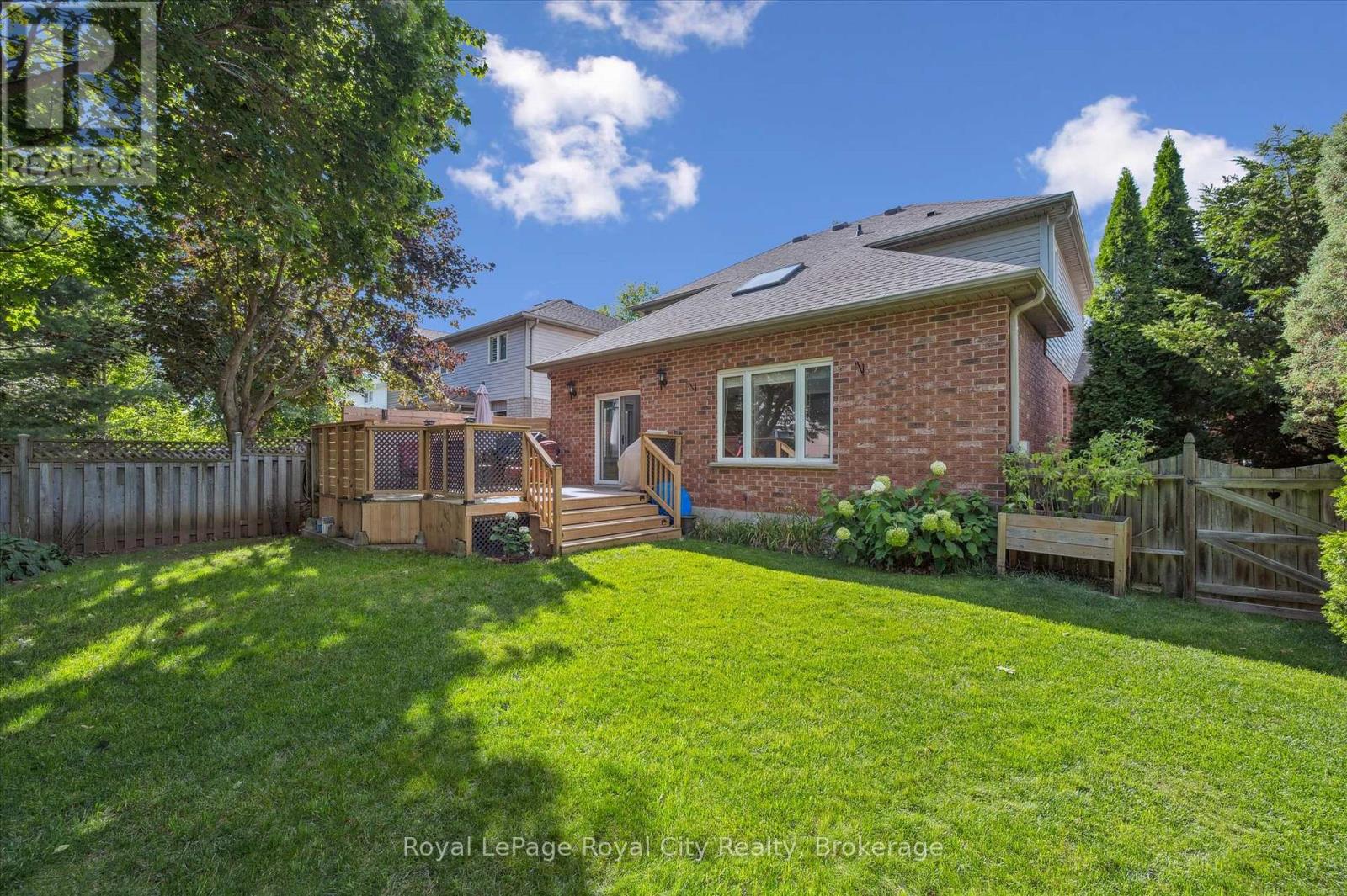 27 OAKRIDGE CRESCENT - Image 44