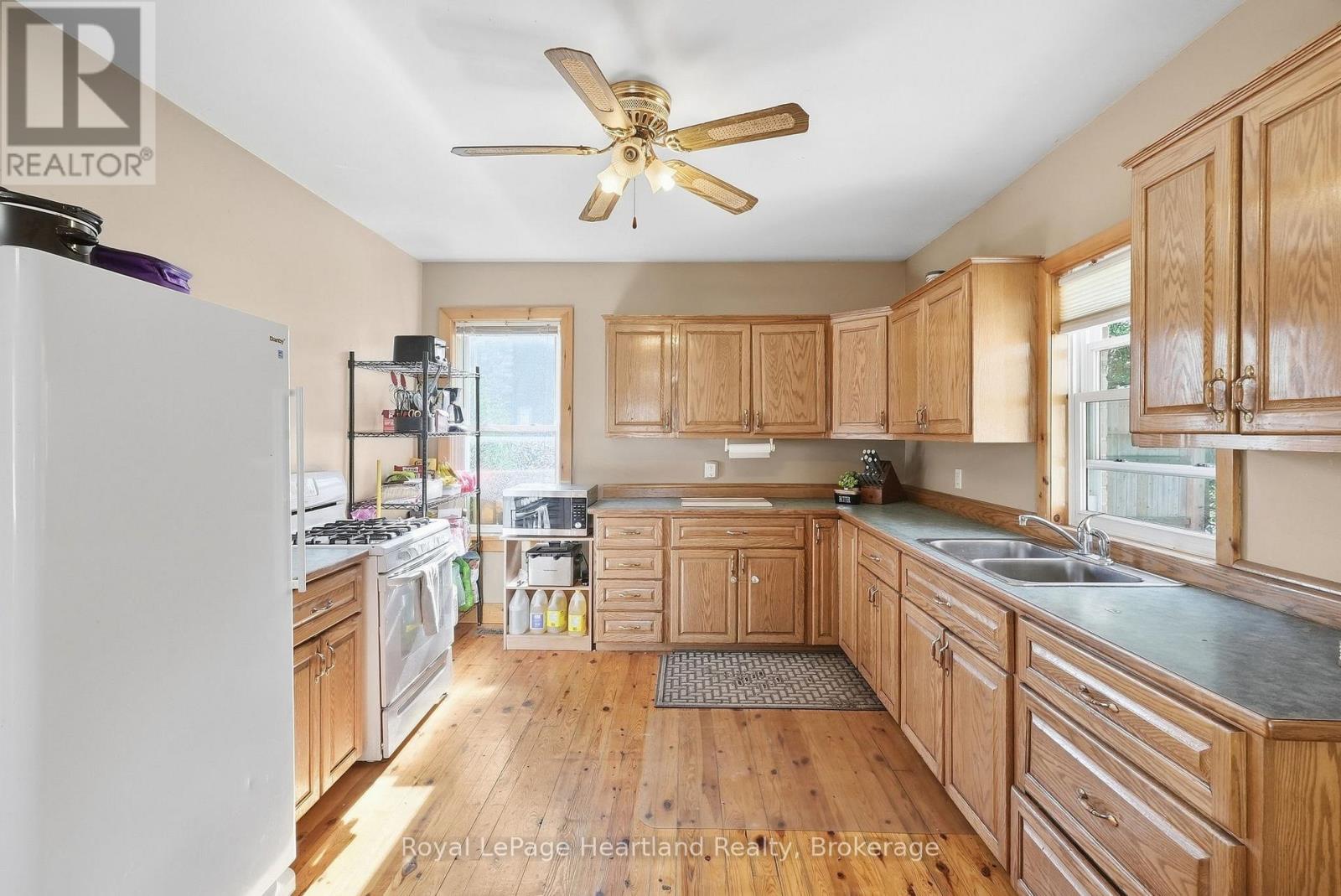 8 CLARKE STREET S, Minto — photo 10