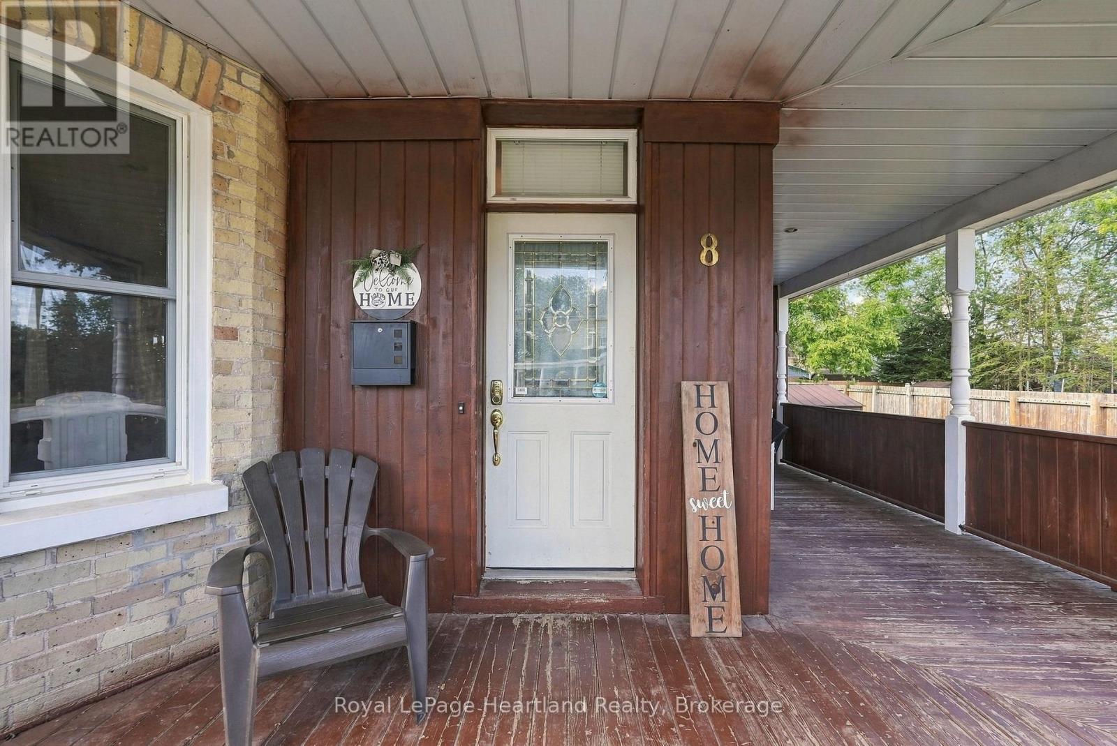 8 CLARKE STREET S, Minto — photo 5
