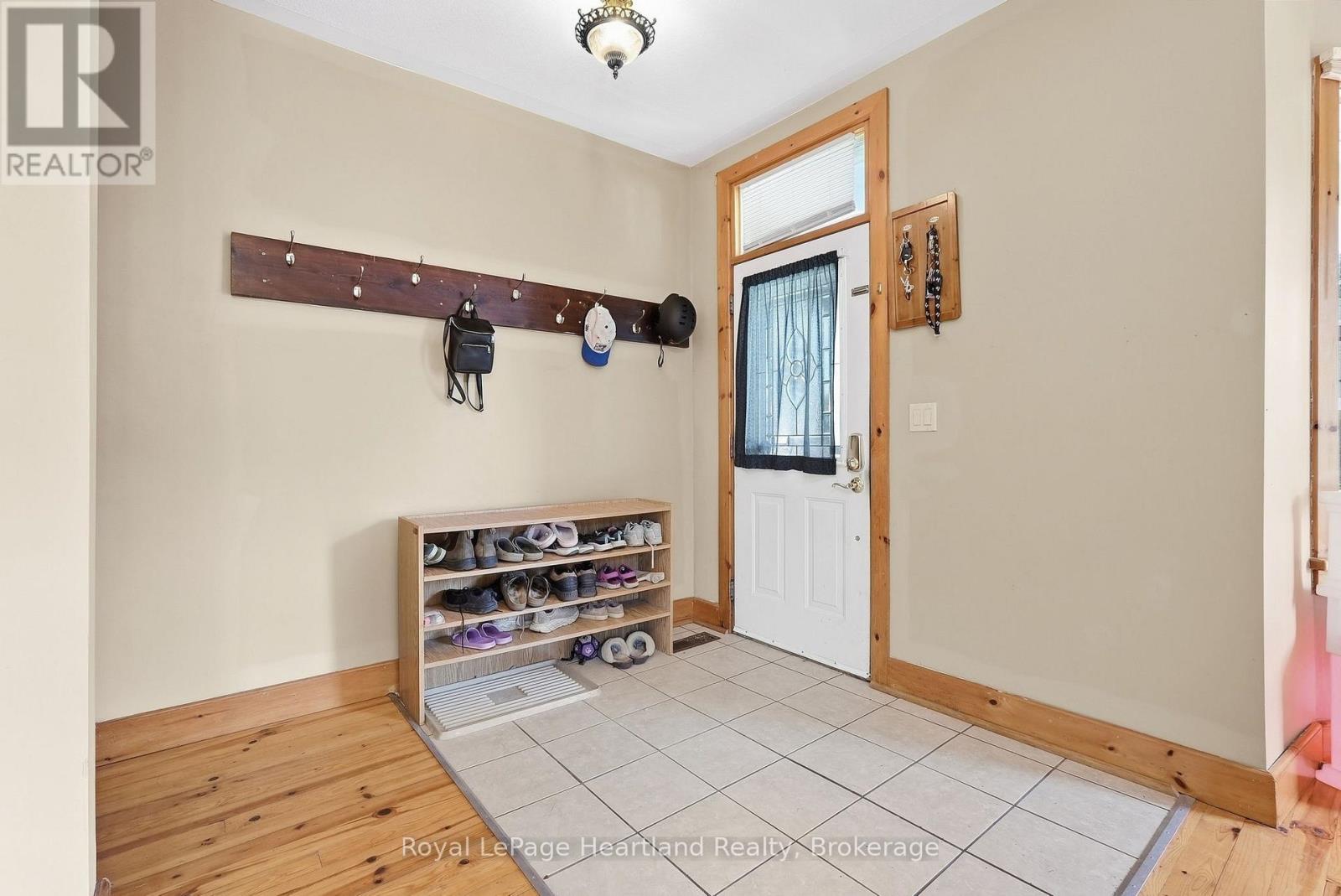 8 CLARKE STREET S, Minto — photo 6