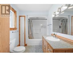 8 Clarke Street S, Minto, ON N0G1M0 Photo 22
