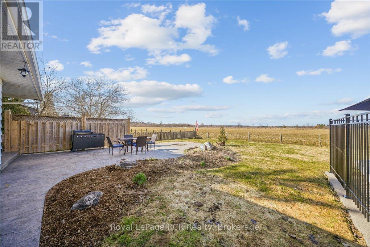 883 30TH STREET W - Image 39