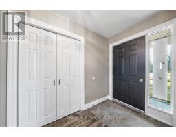 Bedroom 3 - 883 30th Street W, Georgian Bluffs, ON N4K6V5 Photo 7