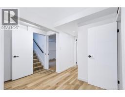 110 Chandler Drive, photo 20