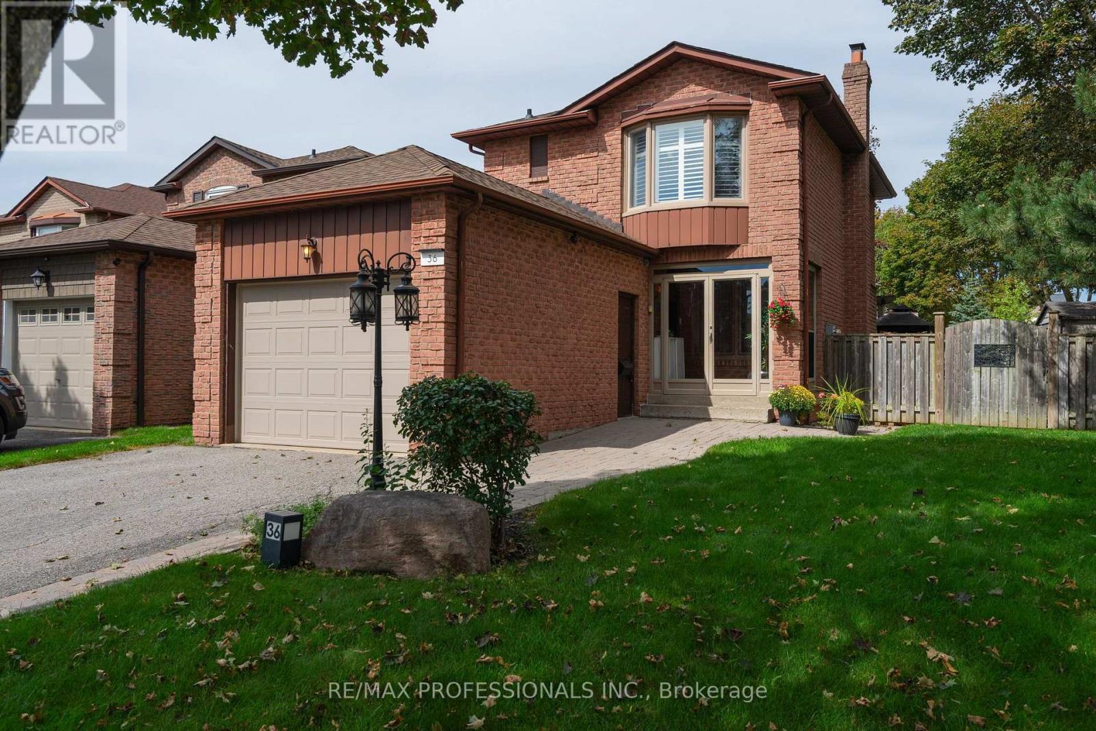 36 Millington Crescent, Ajax, ON photo 2