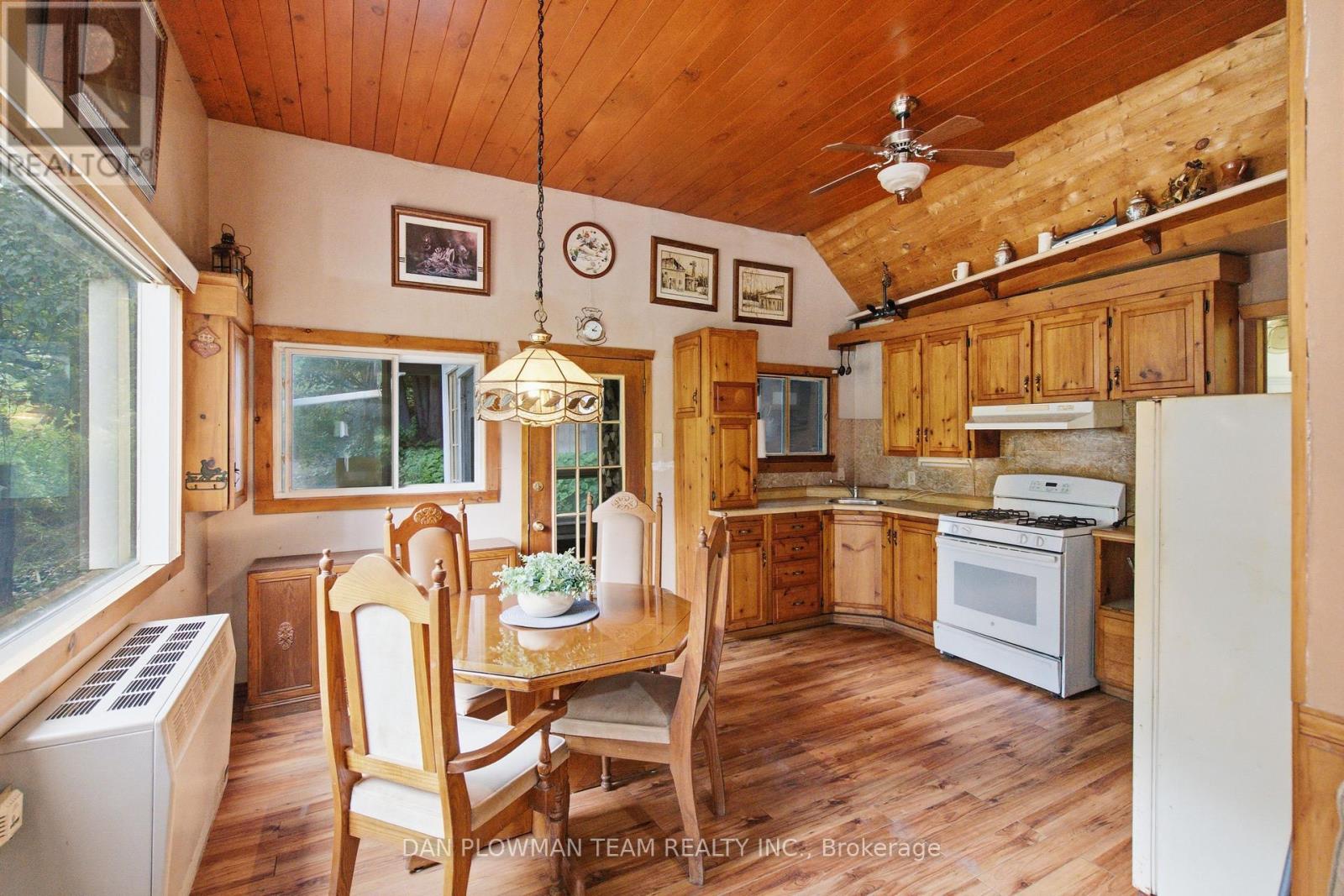 6458 Gibbs Road, Clarington, ON photo 10