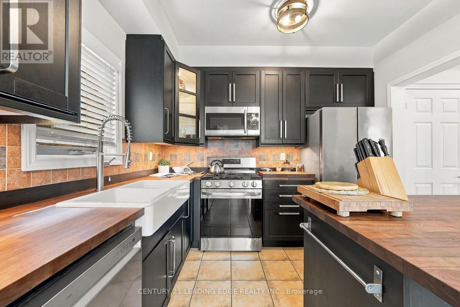 416 WHITBY SHORES GREENWAY - 16