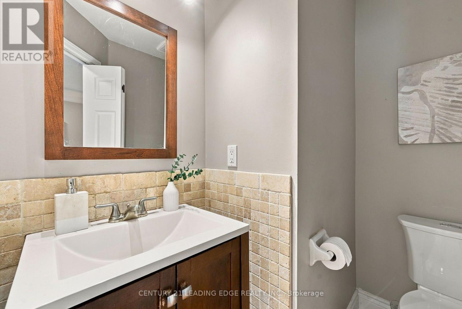 416 WHITBY SHORES GREENWAY - 34