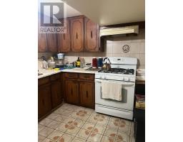 12 Fairglen Avenue, Toronto, ON M1T1G7 Photo 10