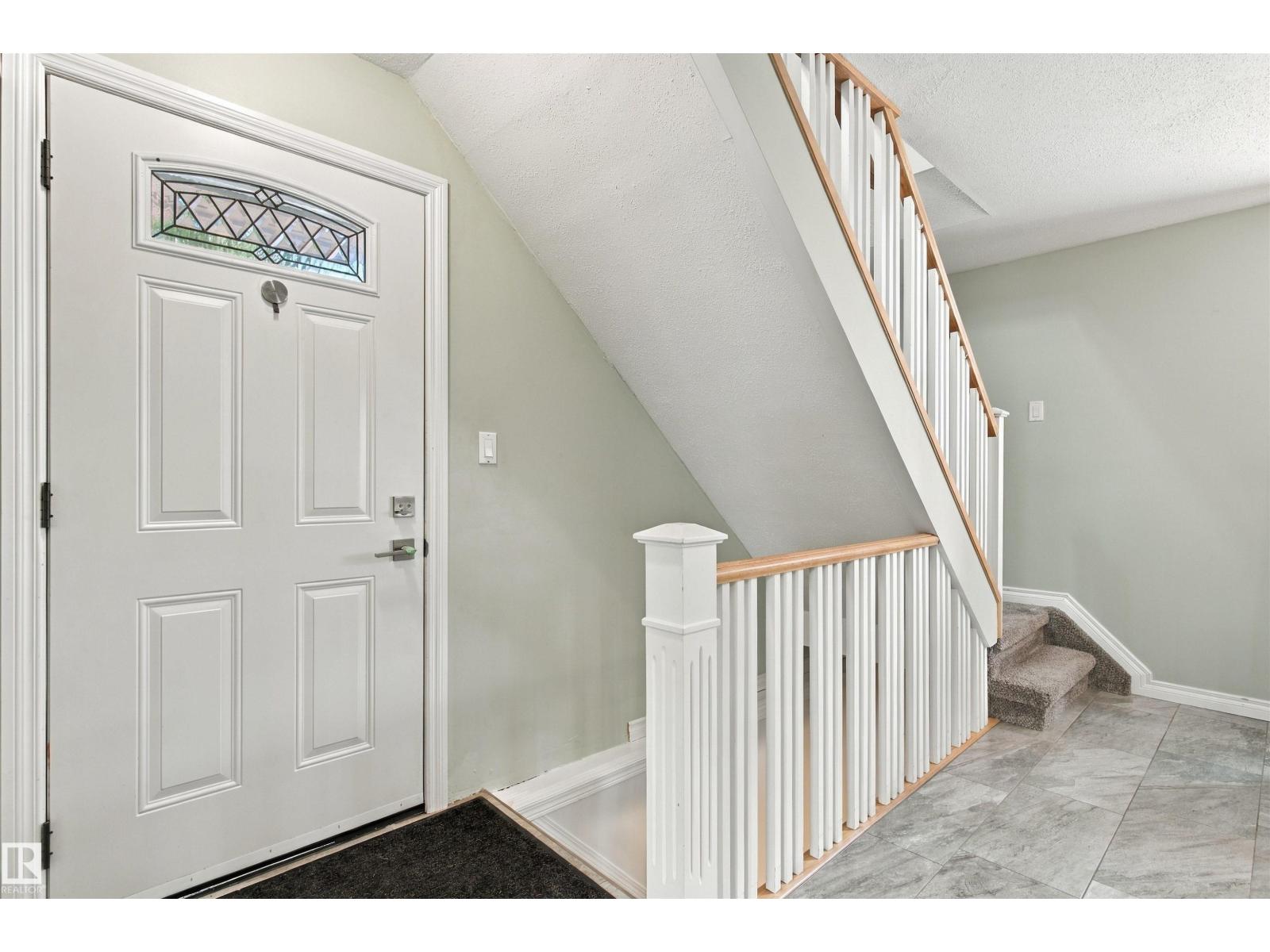 161 WOODSTOCK NW - 2