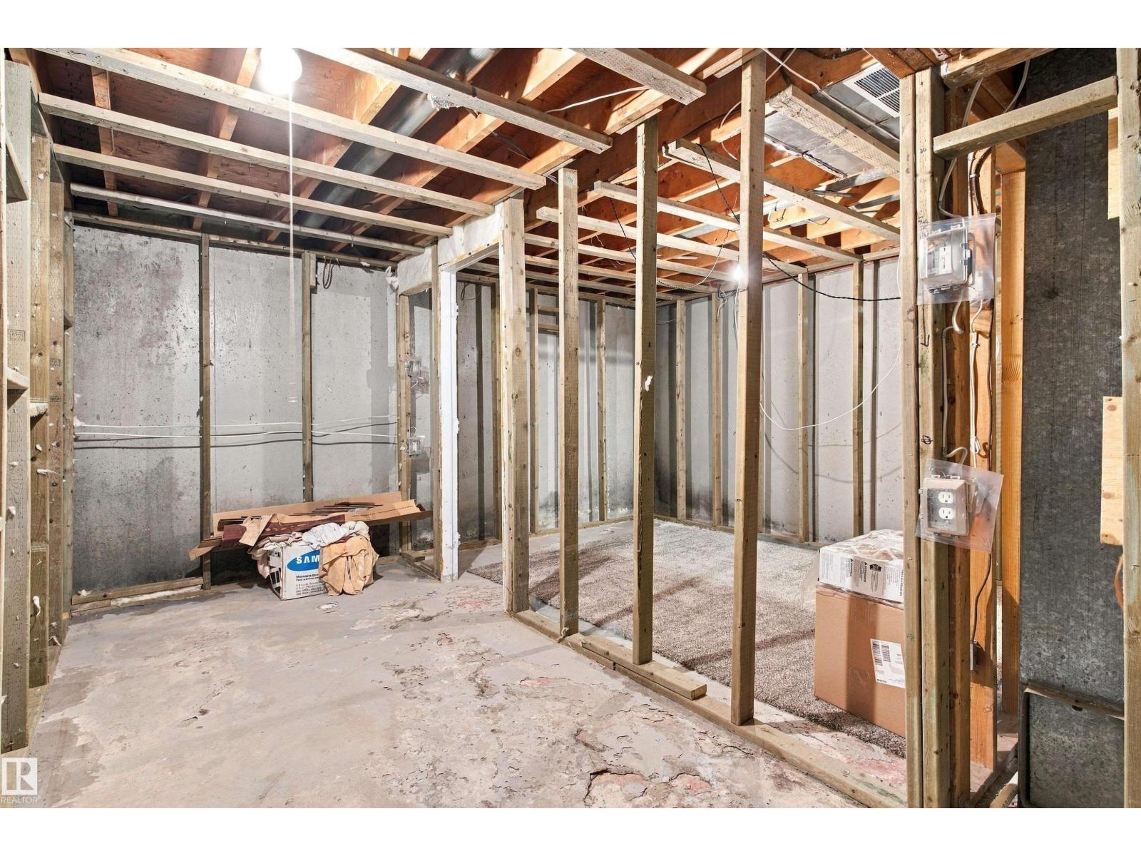161 WOODSTOCK NW - 27