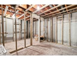 161 Woodstock Nw, Edmonton, AB T5T0H6 Photo 25