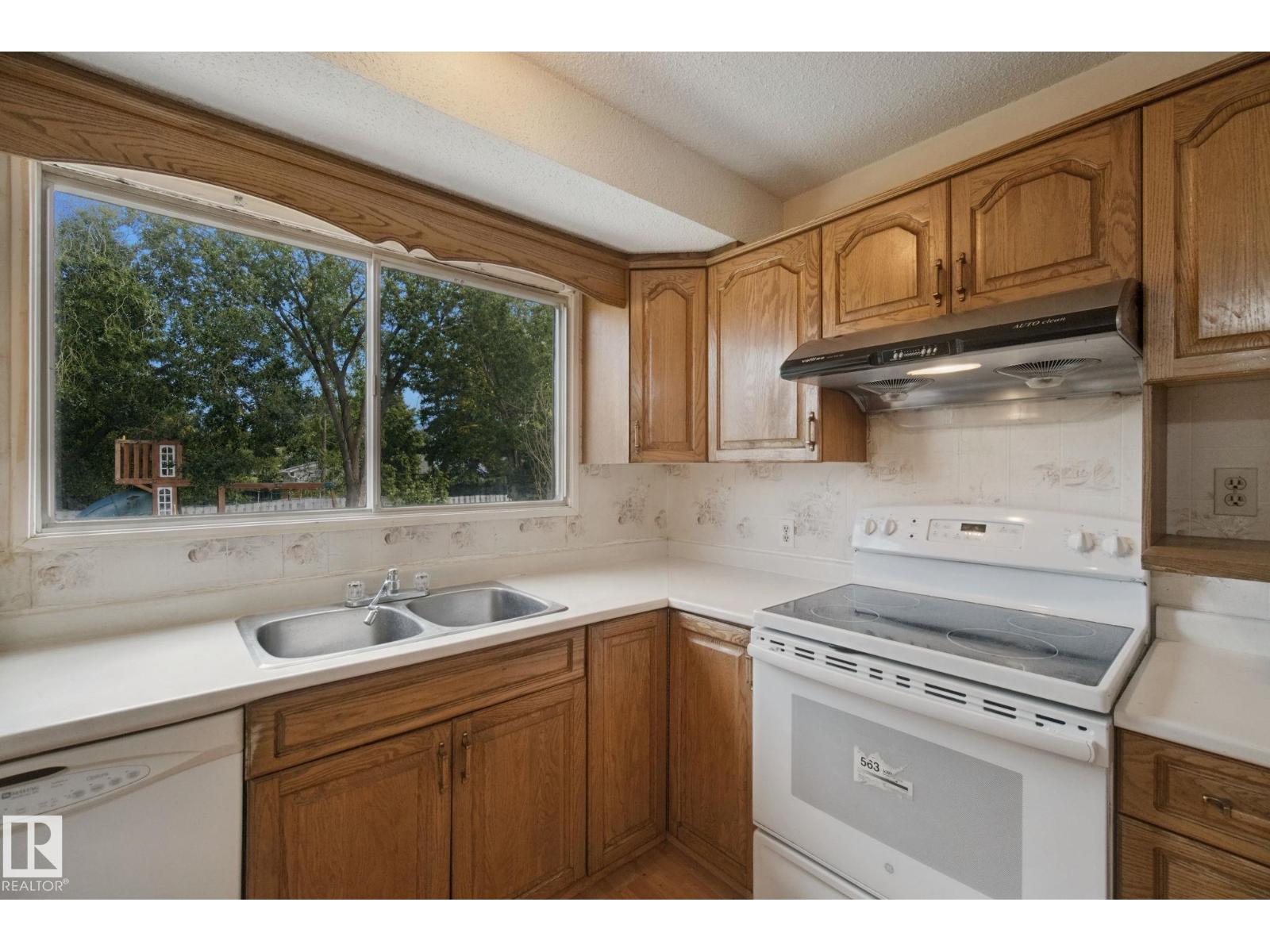 8807 181 ST NW - Image 19