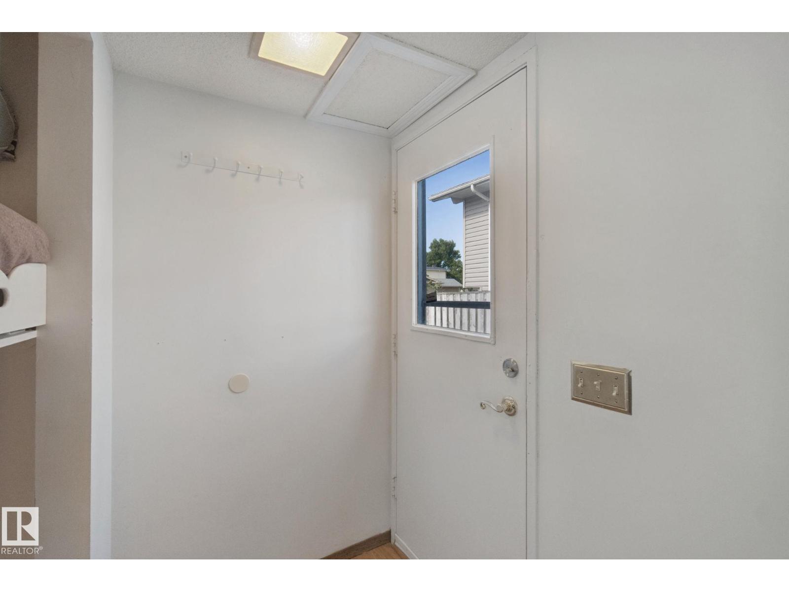 8807 181 ST NW - 25