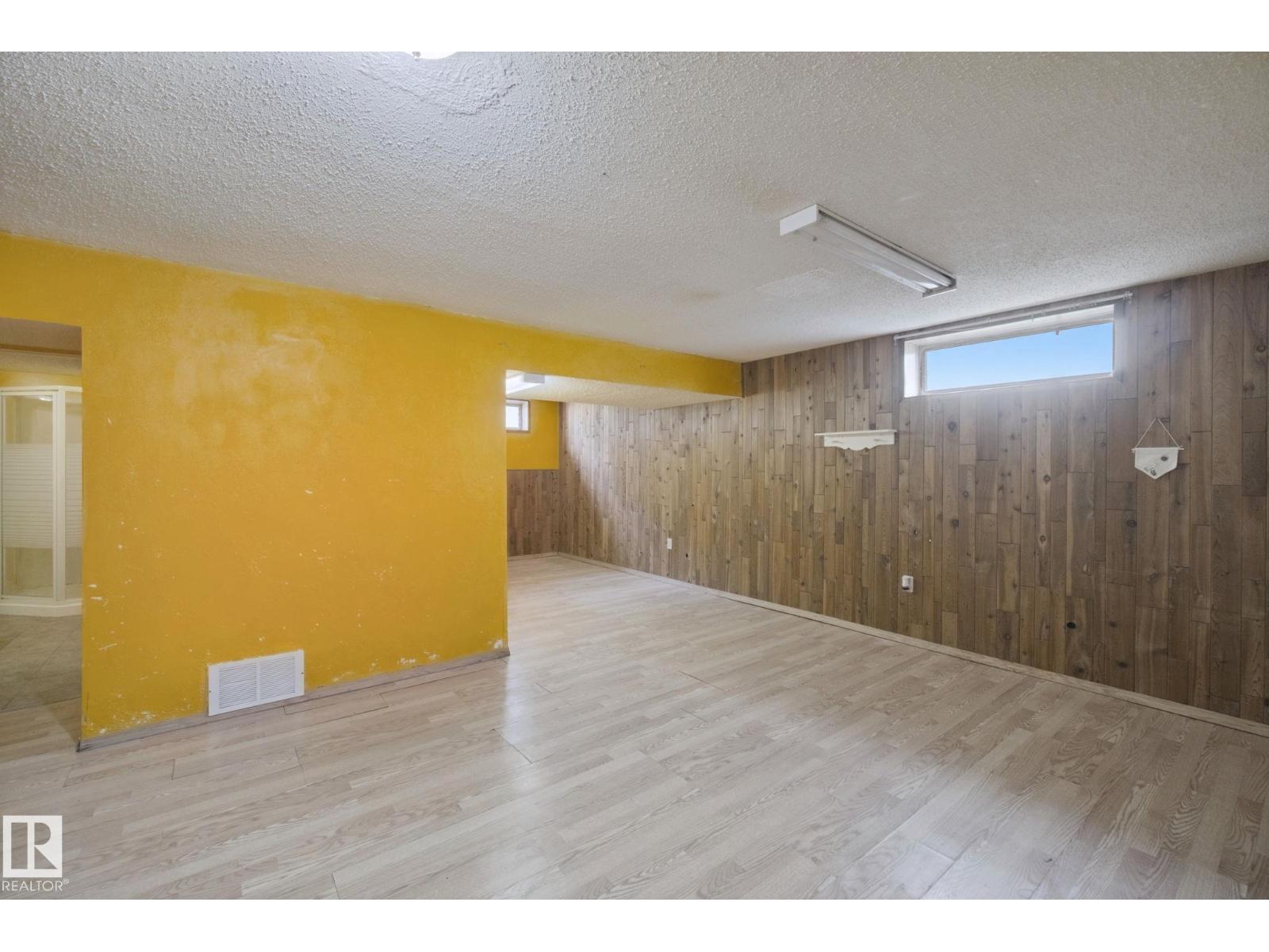 8807 181 ST NW - Image 44