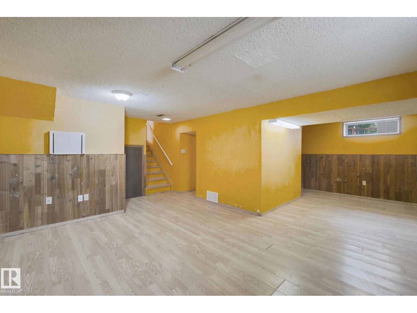 8807 181 ST NW - Image 45