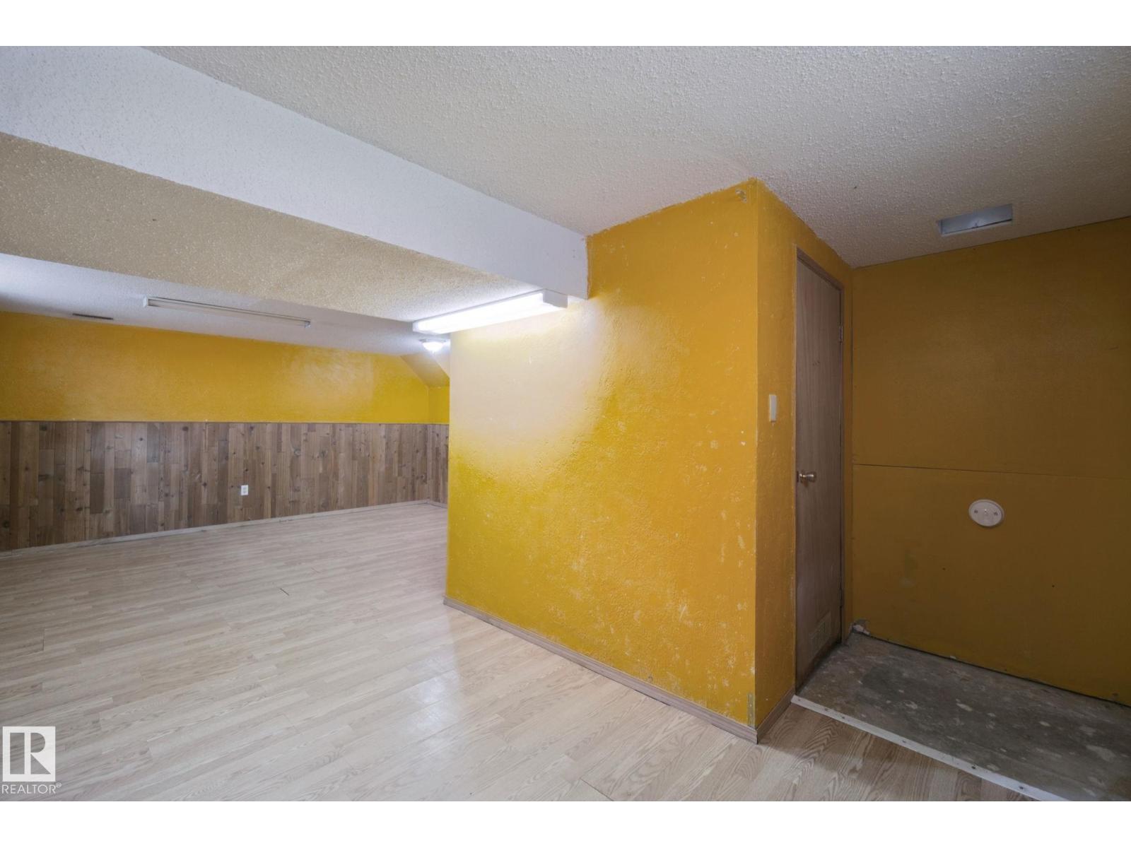 8807 181 ST NW - Image 46