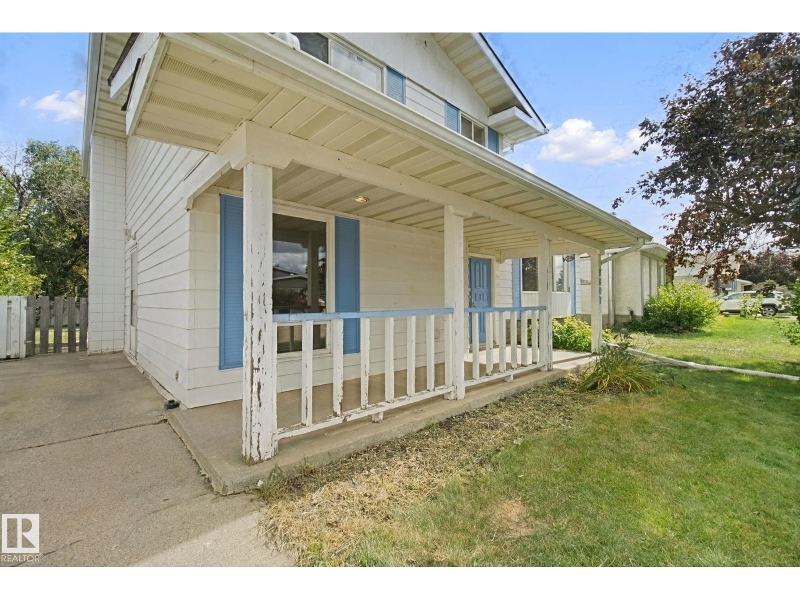 8807 181 St NW photo 5 — MLS® E4509126