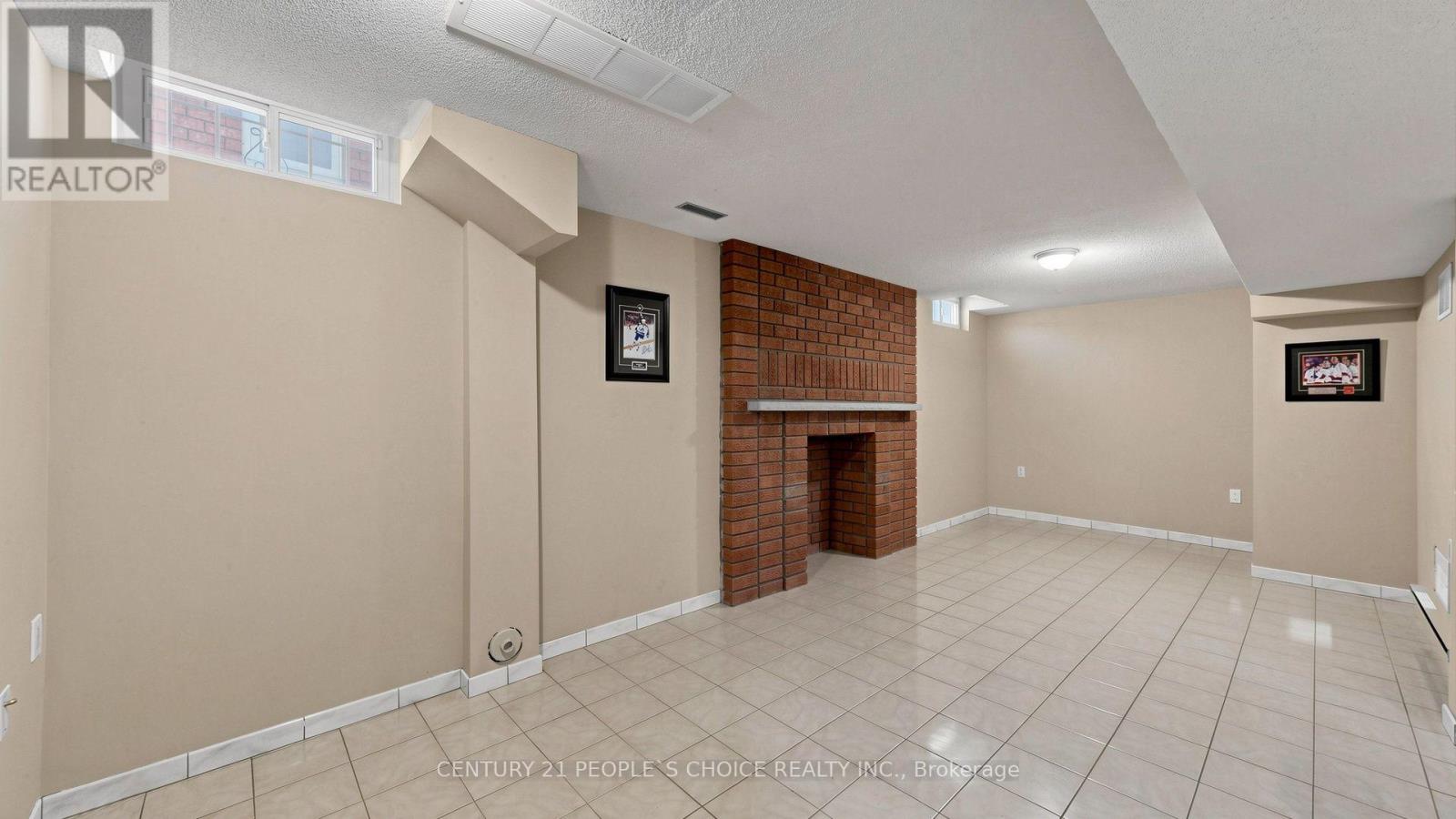 82 EMBASSY DRIVE - 24