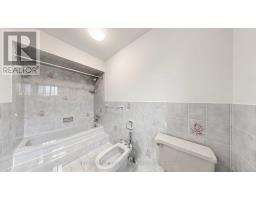82 Embassy Drive, Vaughan, ON L4L5A7 Photo 16
