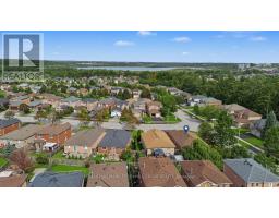 2 Brown Wood Drive, Barrie, ON L4M6N4 Photo 15