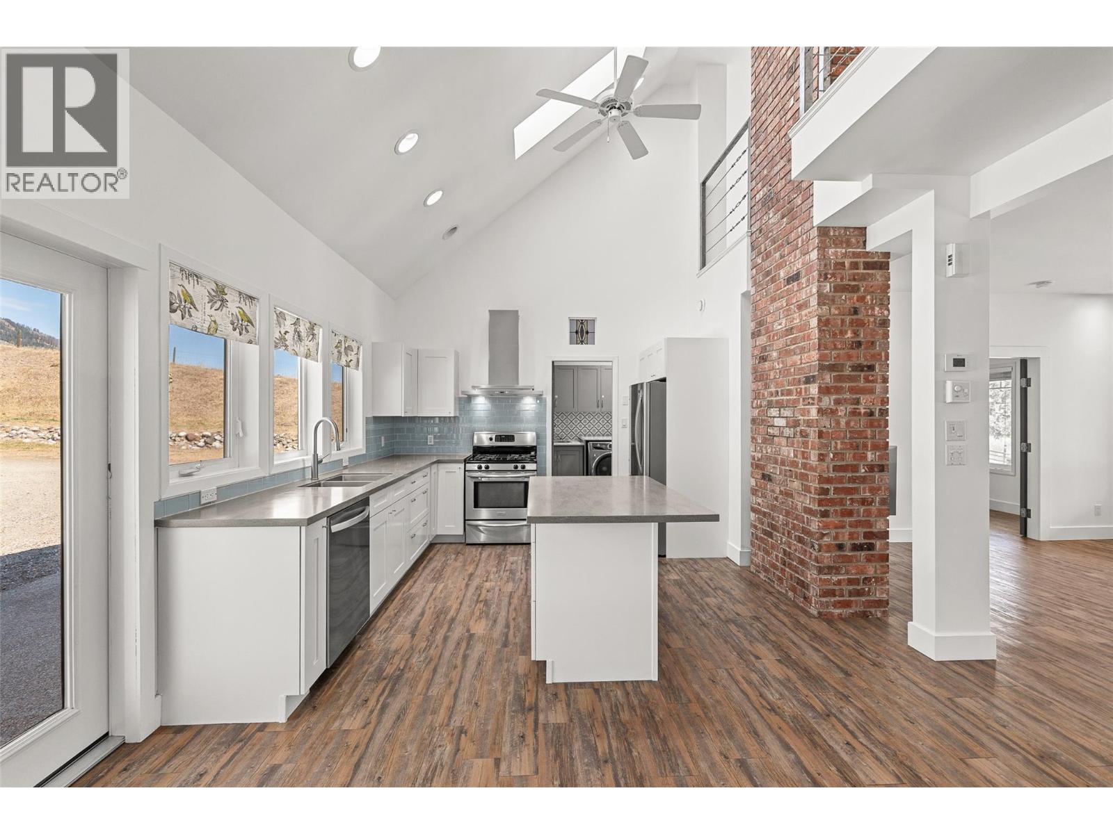 10421 Warren Road - Image 5