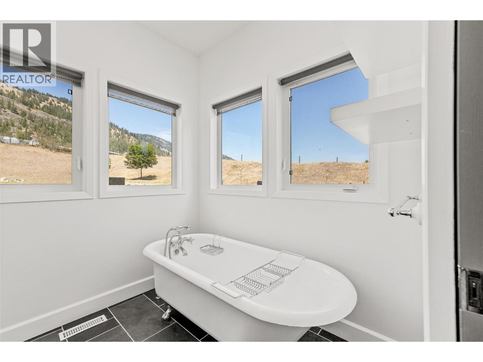 10421 Warren Road - 24