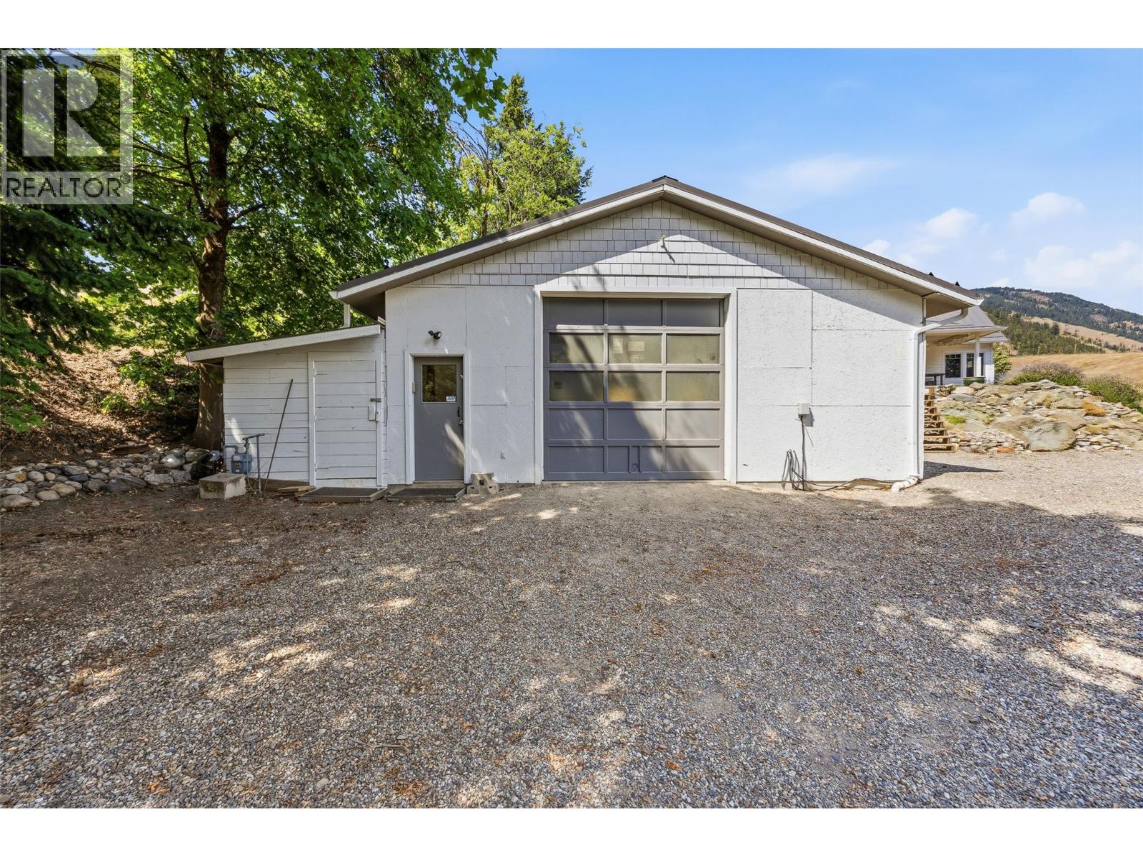 10421 Warren Road - 40