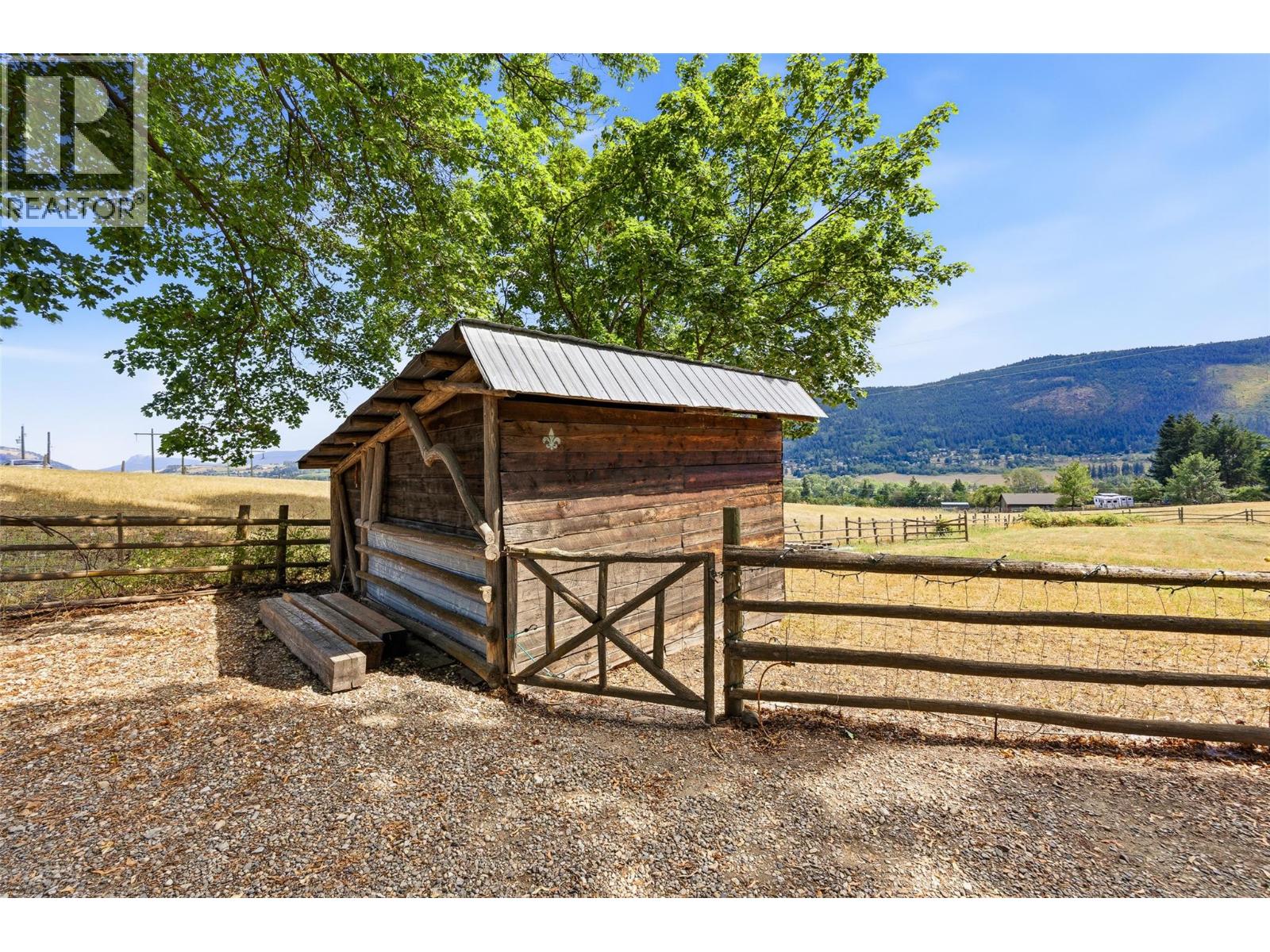 10421 Warren Road - 43